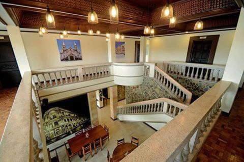 Legacy Mansion Otel Iloilo City Dış mekan fotoğraf